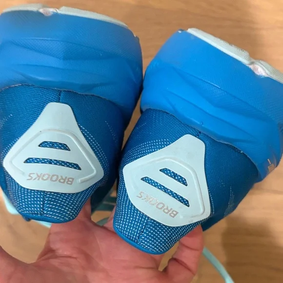 Brooks Blue Athletic Shoes - Picture 5 of 7
